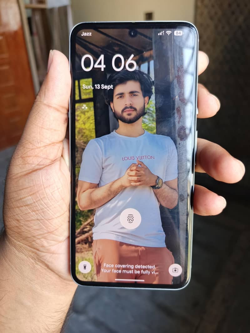 Google Pixel 8 2