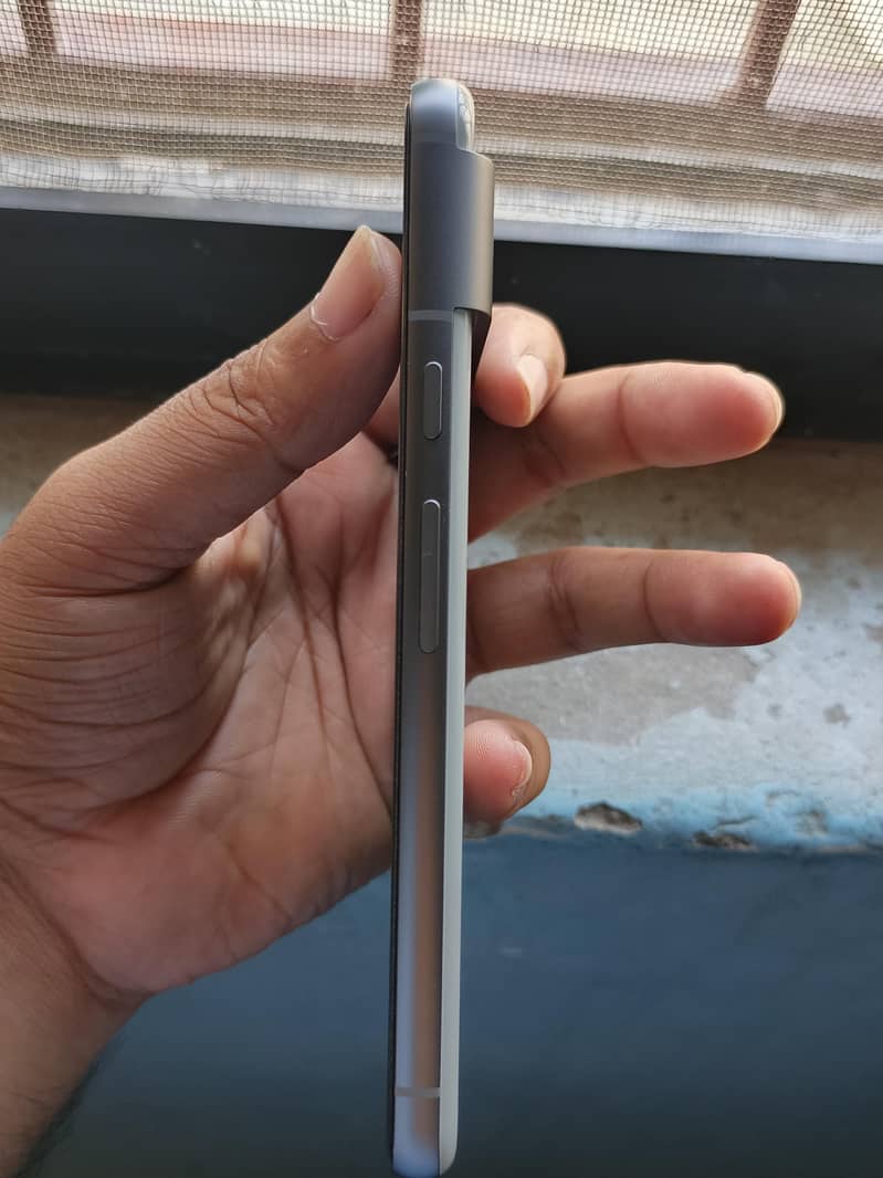 Google Pixel 8 3