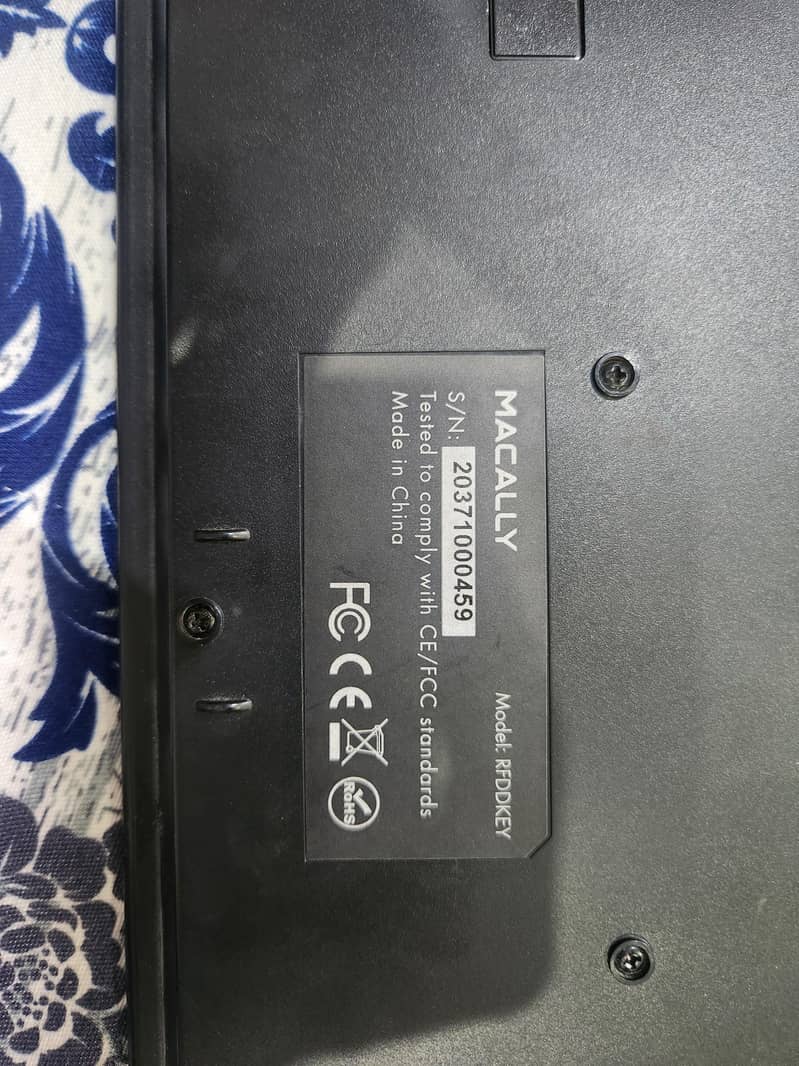 Macally wireless keyboard 1