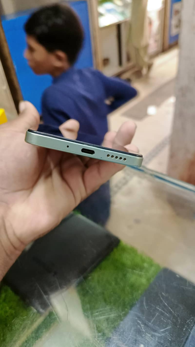 Xiaomi POCO C75 3