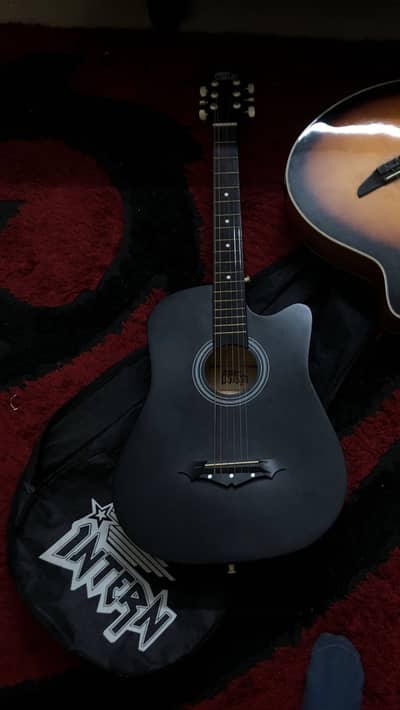 Intern Guitar urgent sale