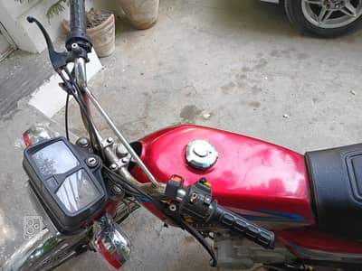 United 125