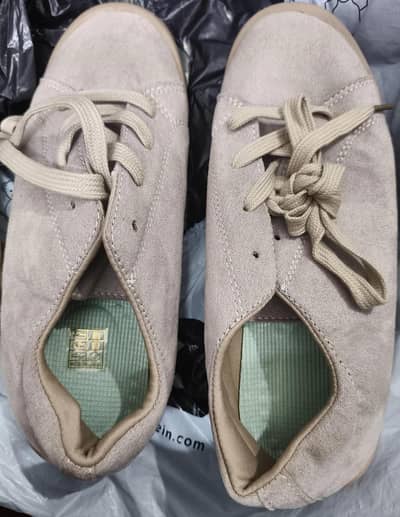 Shein brand new shoes size 39