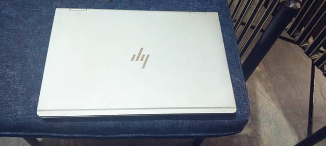 hp 360° rotate core i5 7th gen touch screen