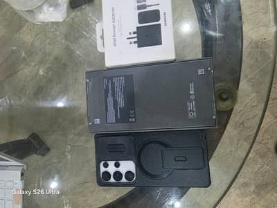 Samsung galaxy S25 Ultra with original charger