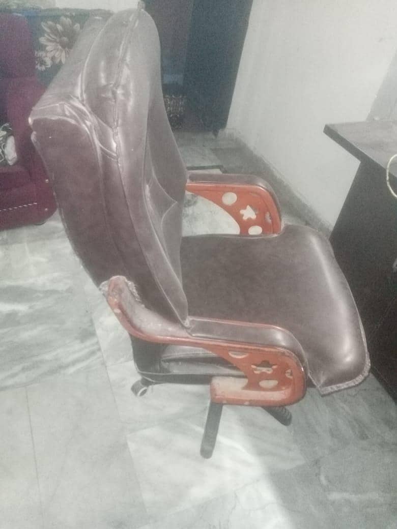 chair 3