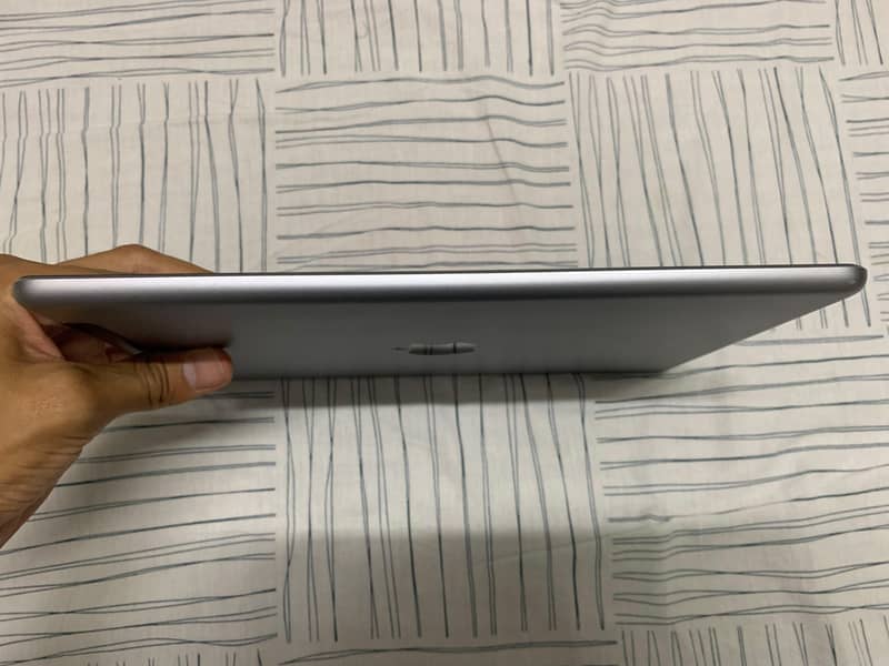 iPad 6th generation 3