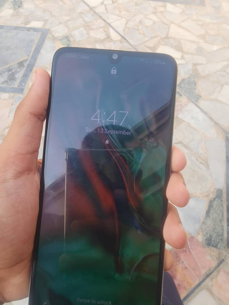 Samsung Mobile A70 4