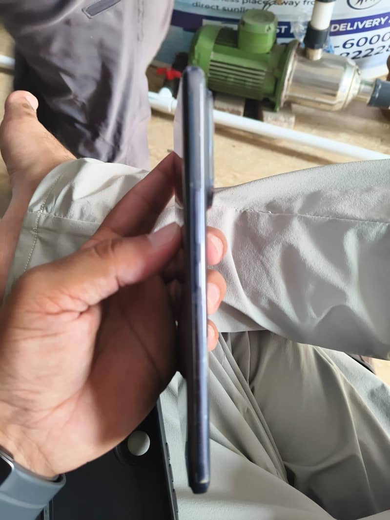 Vivo V60 2