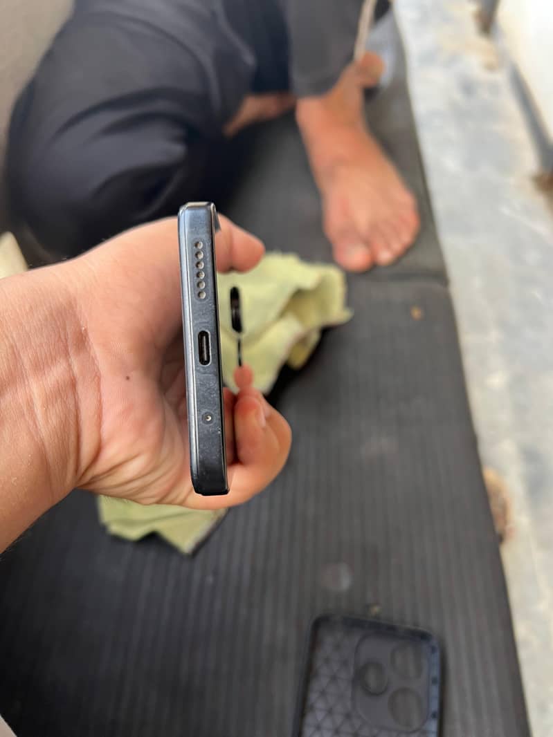 Xiaomi Redmi 13 3