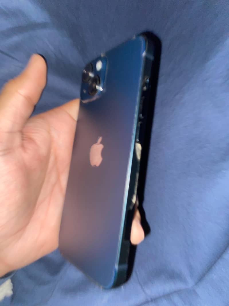 Apple iPhone 14 2