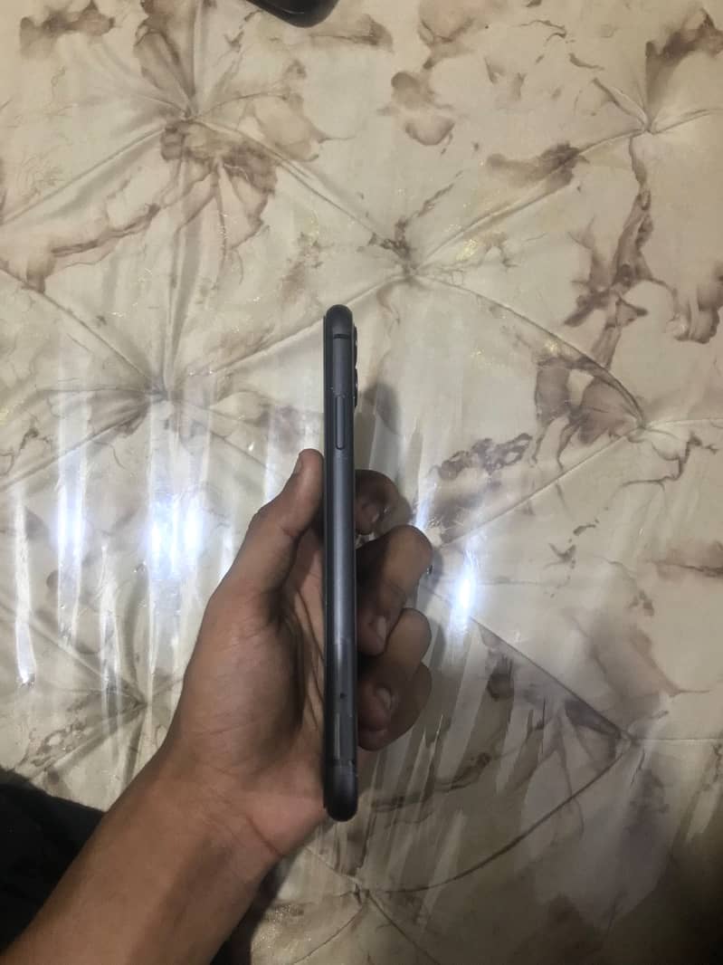 Apple iPhone 11 2