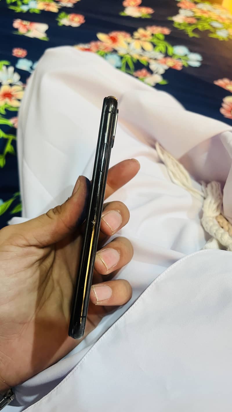 Apple iPhone XS 2