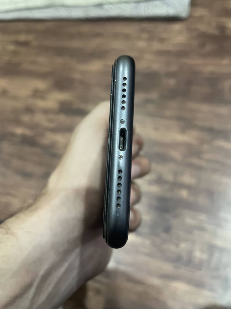 Apple iPhone 11 2