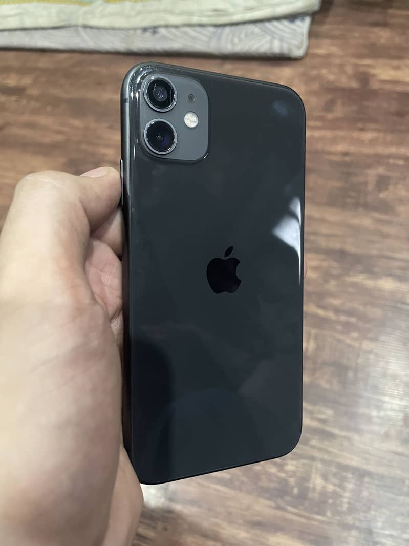 Apple iPhone 11 4