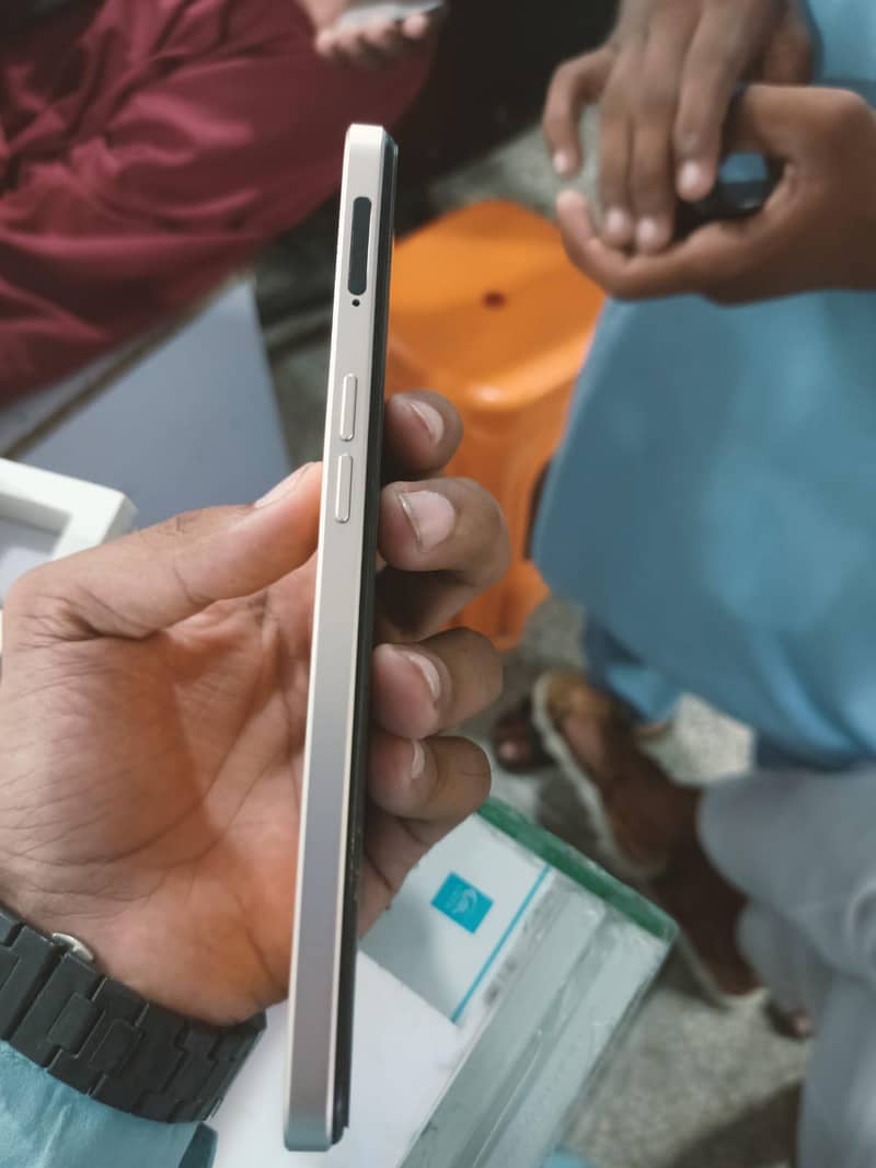 OPPO A57 1