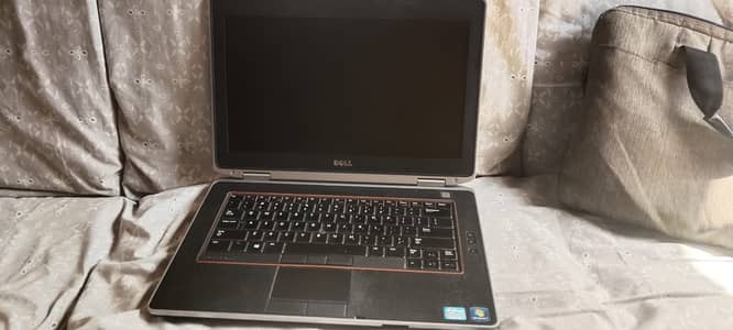 Dell Laptop Core i5,4GB Ram,500 Gb Hard