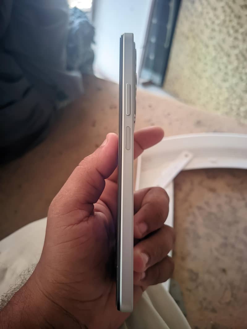 Realme C71 3