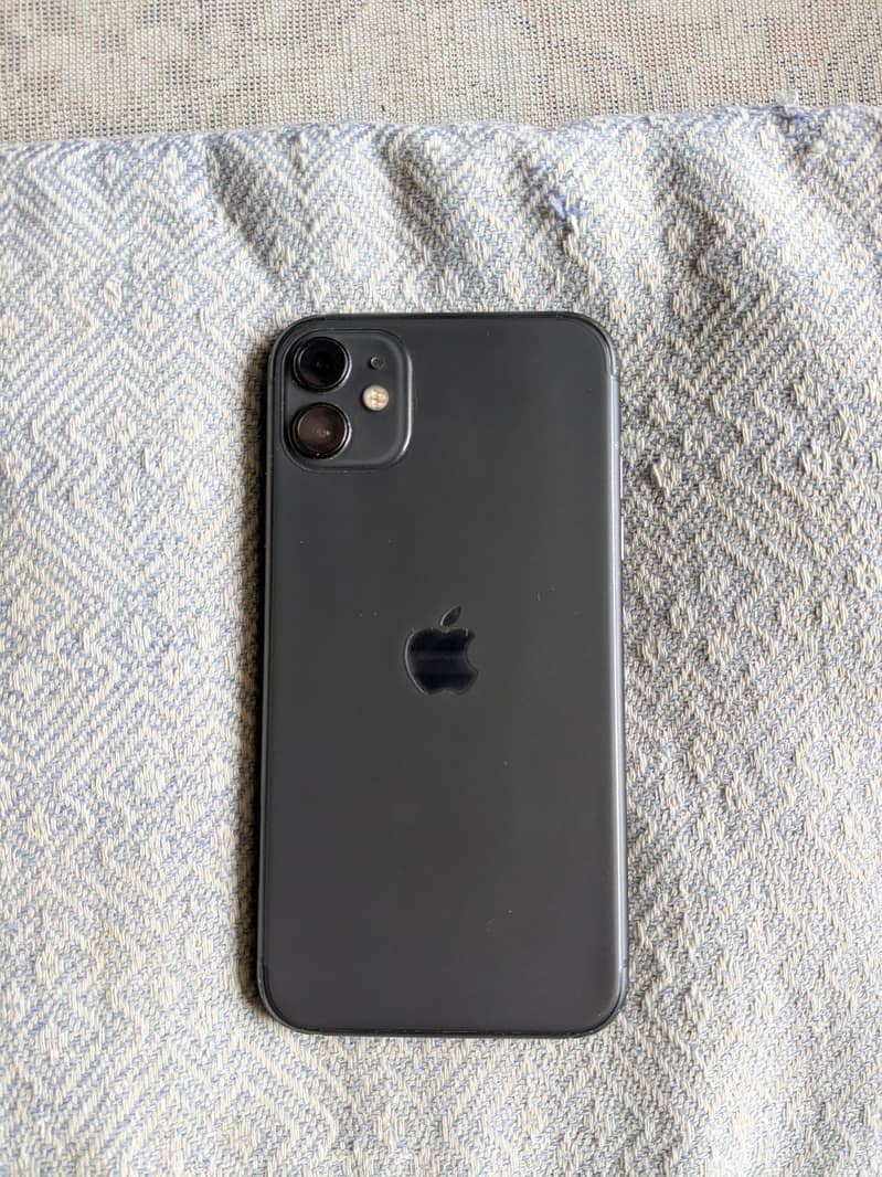 Apple iPhone 11 4
