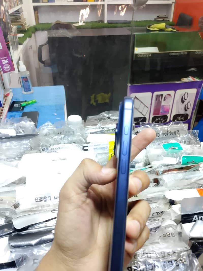 Apple iPhone 17 Pro Max 7