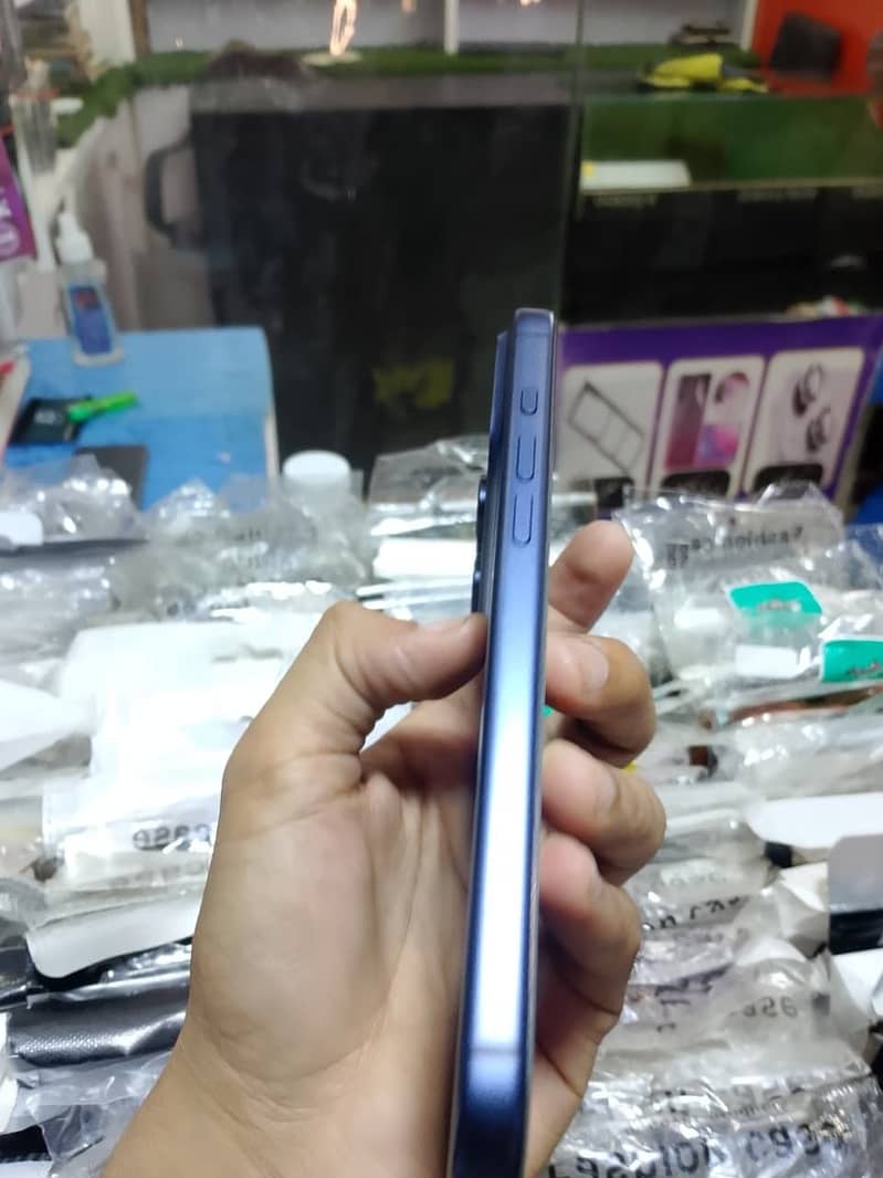 Apple iPhone 17 Pro Max 8