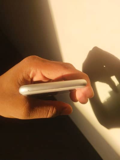 Apple iPhone 8