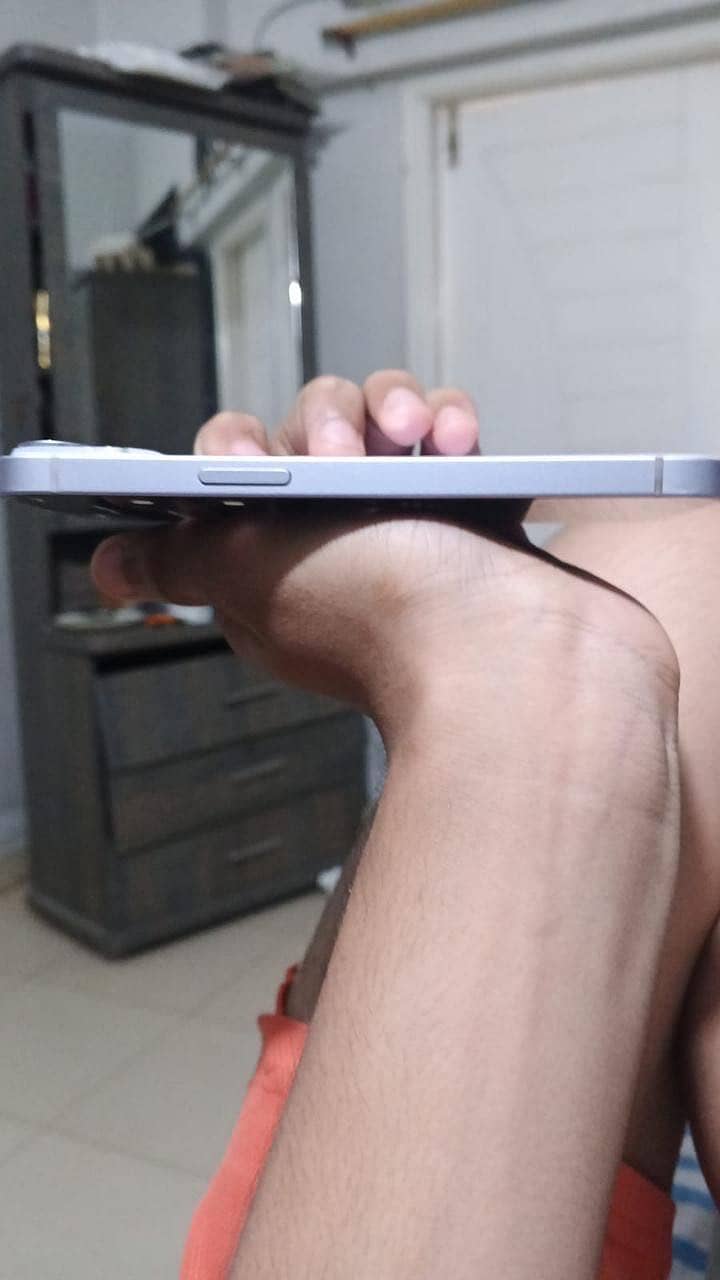 Apple iPhone 14 2