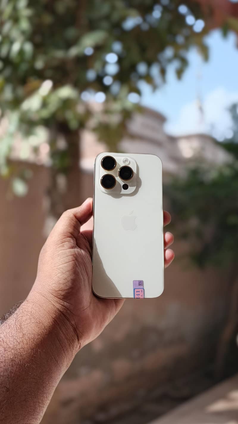 Apple iPhone 14 Pro 2
