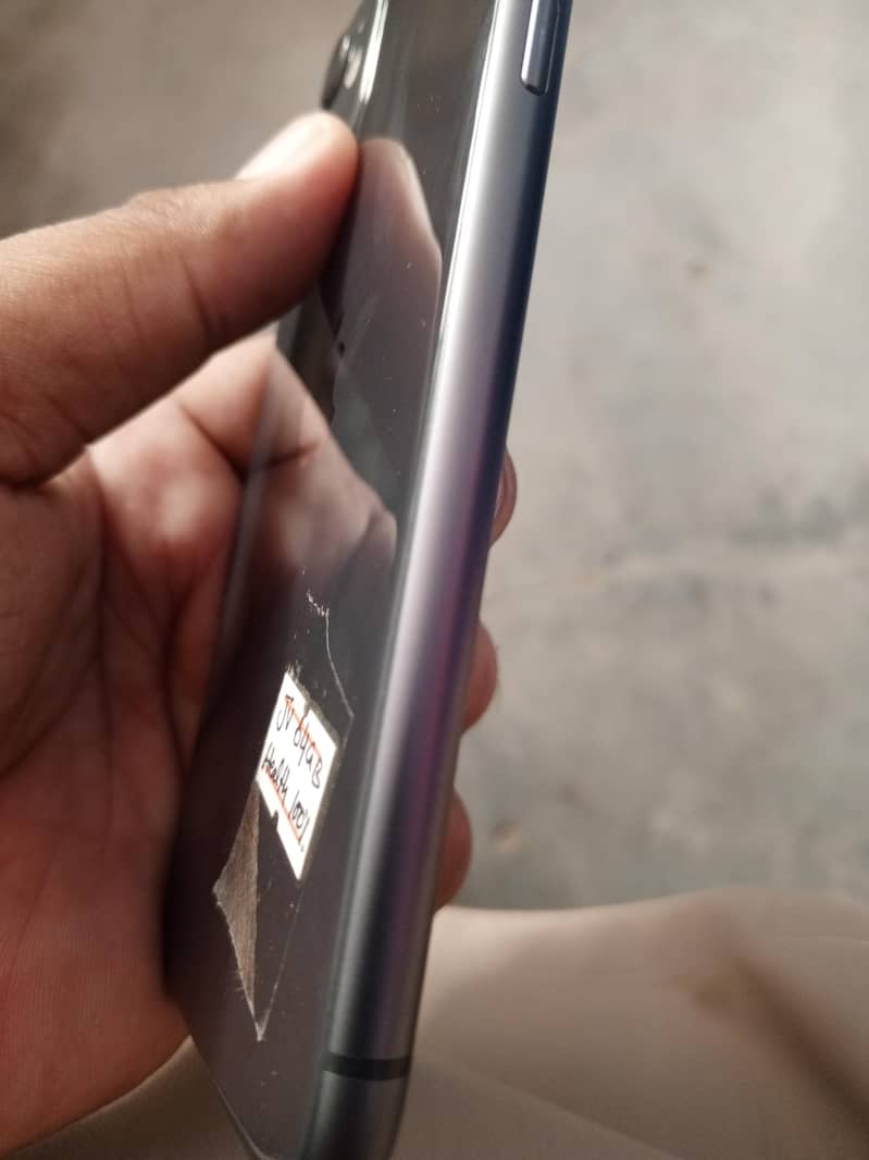 Apple iPhone 11 1
