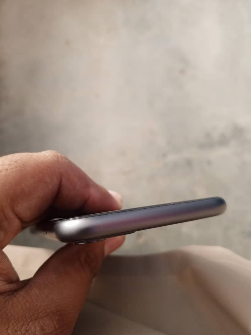 Apple iPhone 11 2