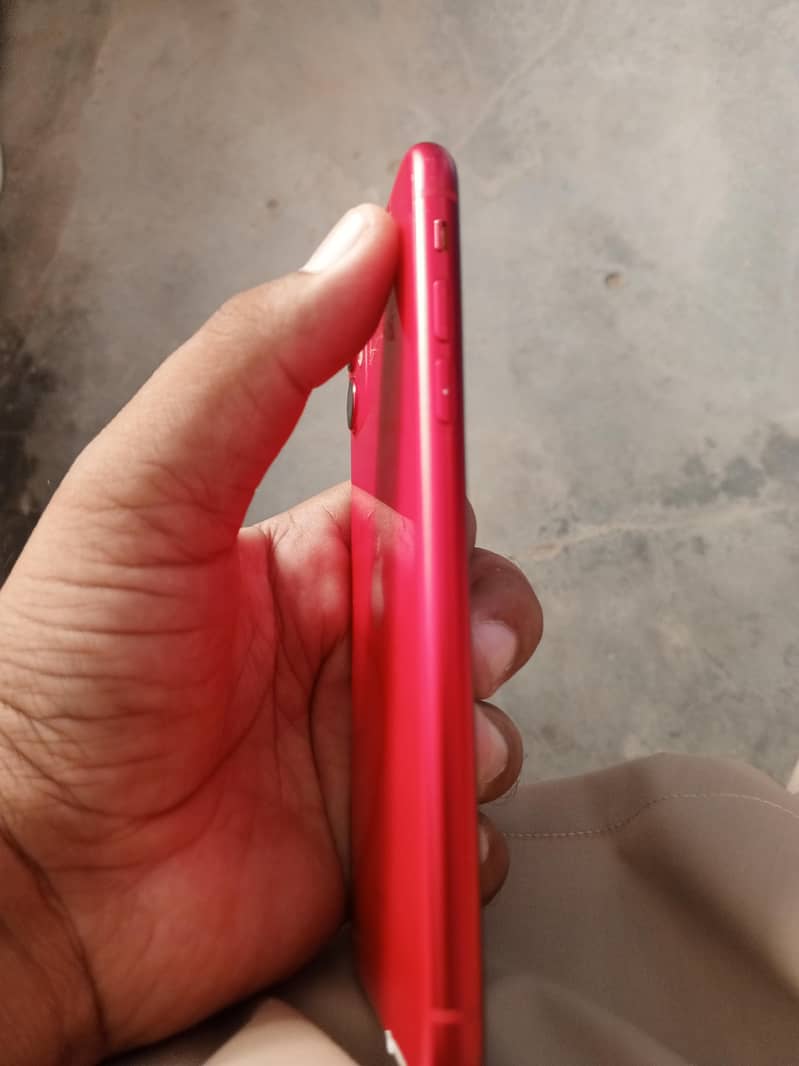 Apple iPhone 11 3