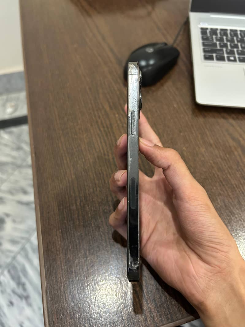 Apple iPhone 12 Pro Max 4