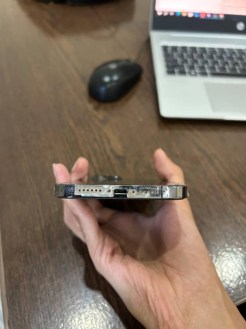 Apple iPhone 12 Pro Max 6