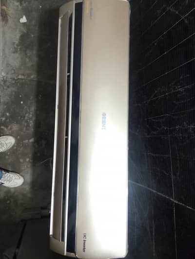 For sale : Orient 1.5 Inverter Ac - Low Electricity Bill