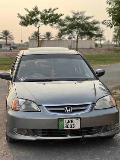 Honda Civic 2002 {Full Option}