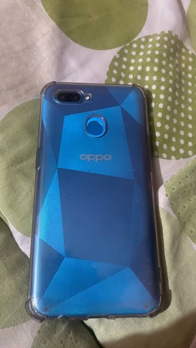 OPPO A12
