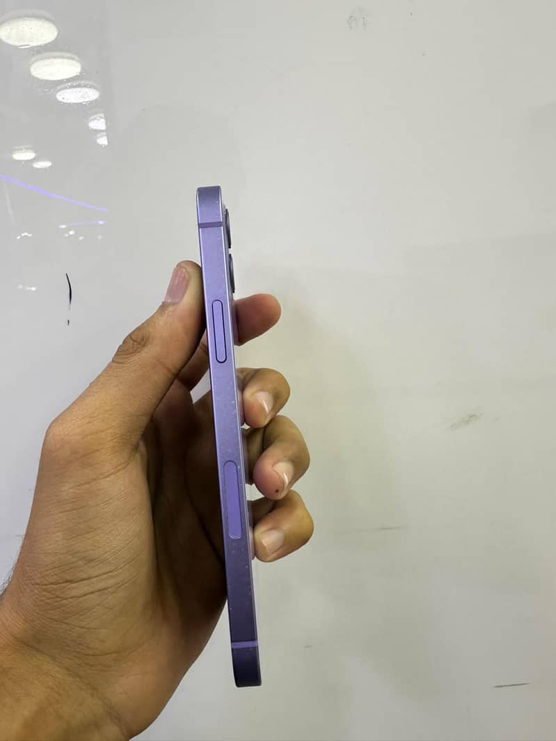 Apple iPhone 12 0