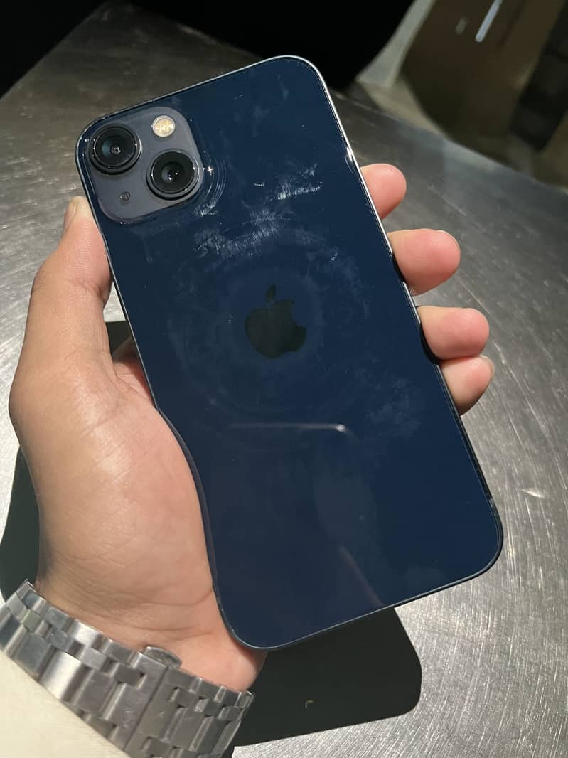 Apple iPhone 13 0
