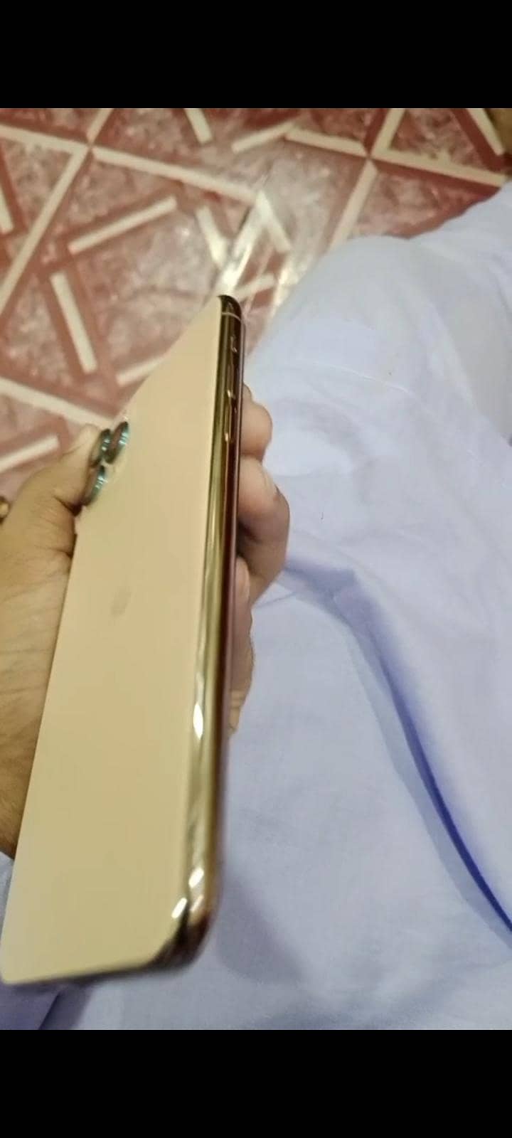 Apple iPhone 11 Pro Max 6