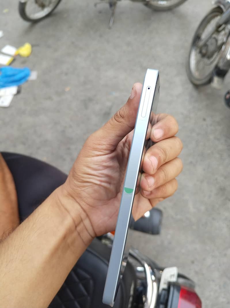 Samsung A17 2