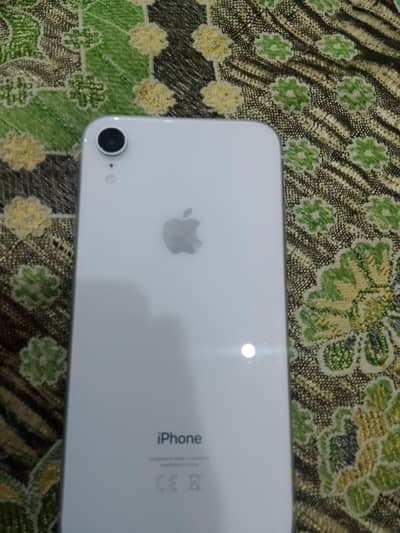 Apple iPhone XR