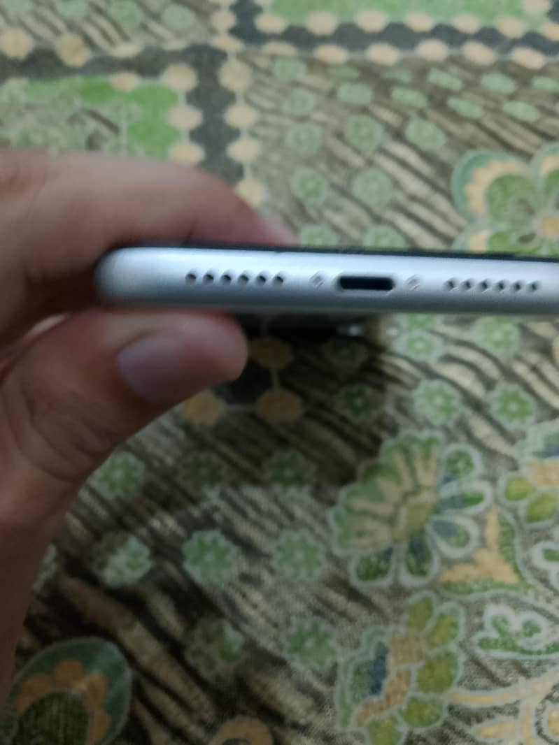Apple iPhone XR 2