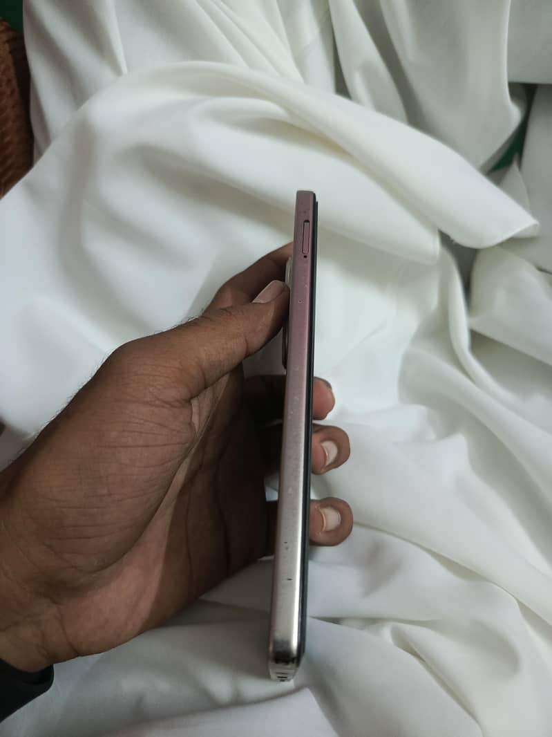 Tecno CAMON 30 0