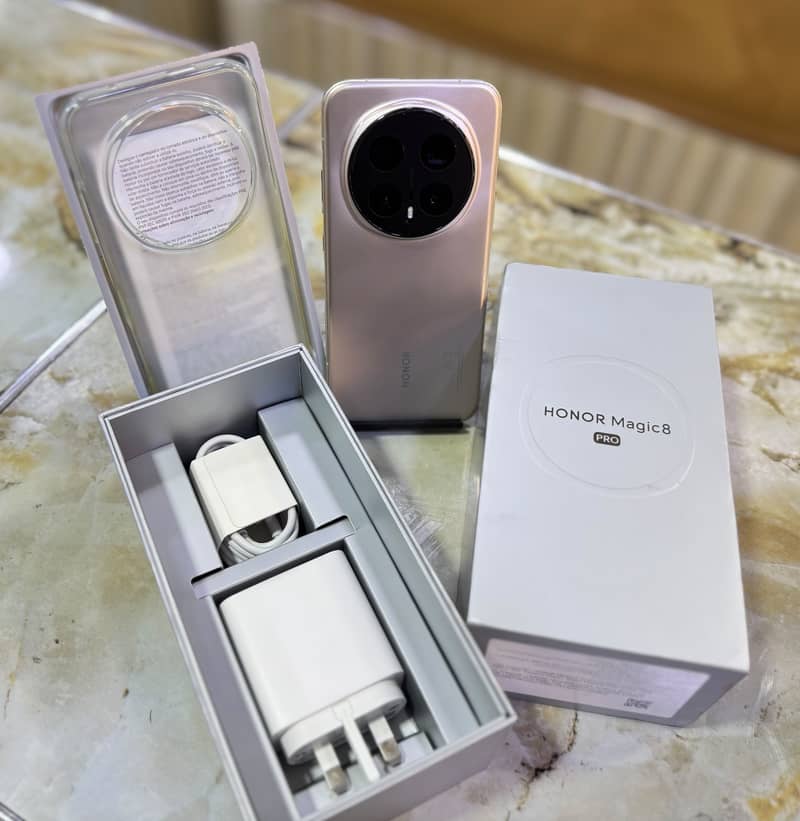 Honor Magic 8 Pro 0