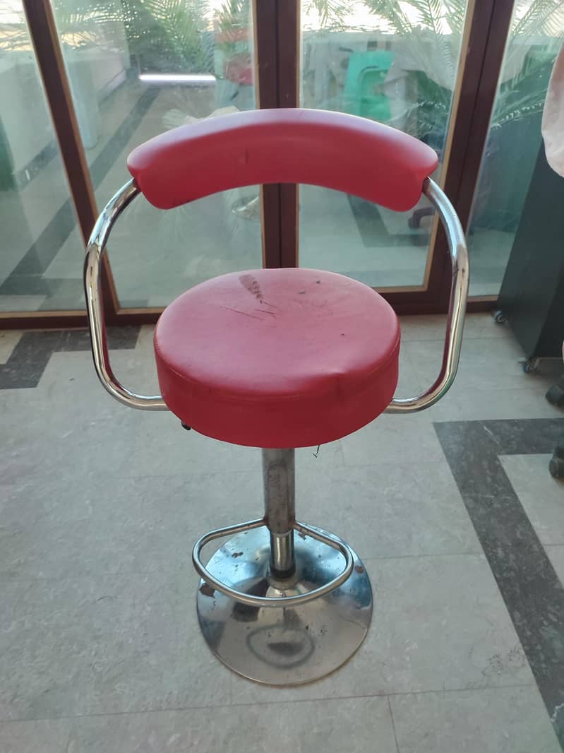 fancy chair 0