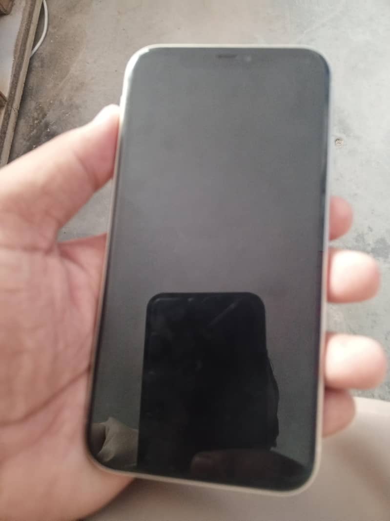 Apple iPhone 11 5