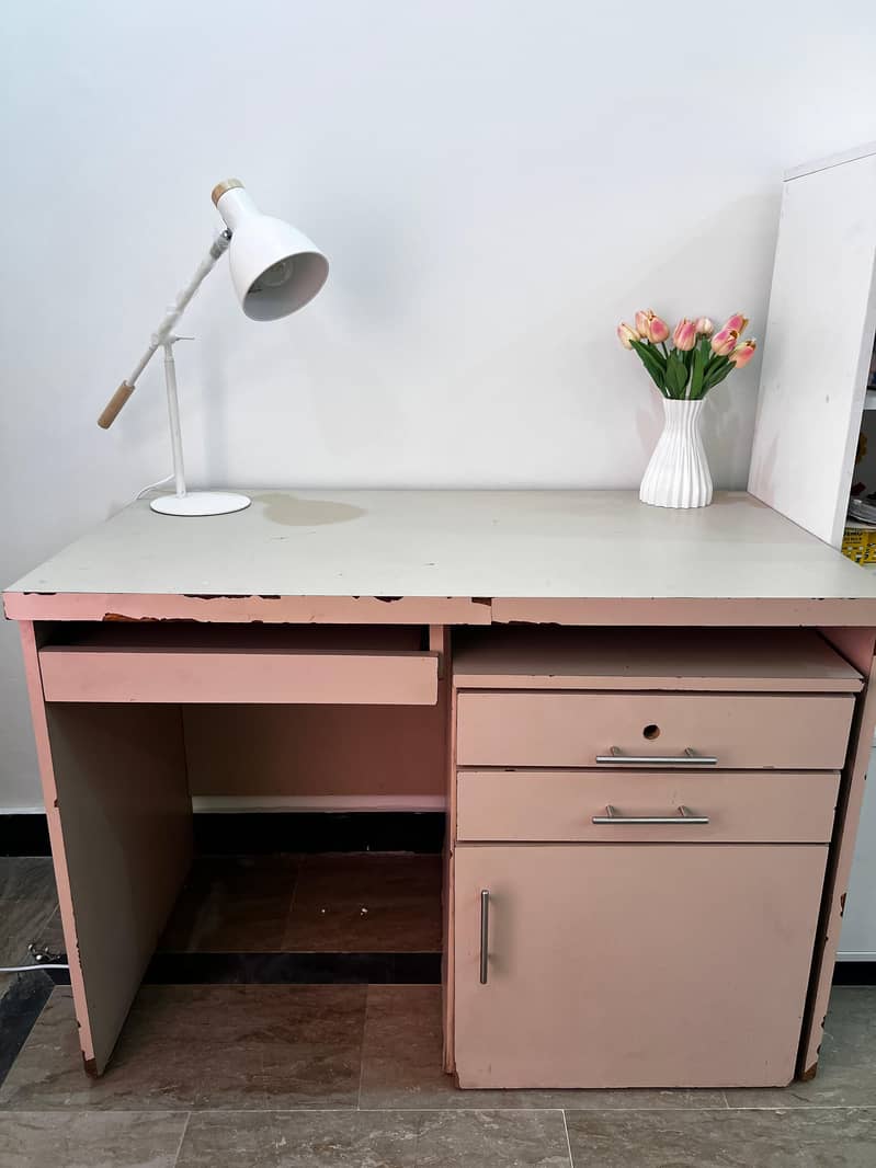 Study table / Office table / Workstation 0