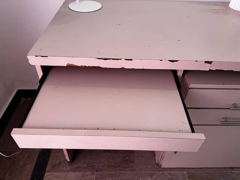 Study table / Office table / Workstation 5