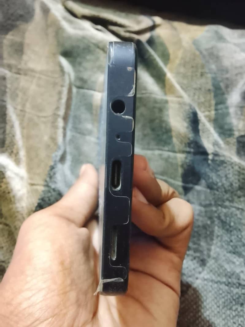 Samsung Mobile A06 3