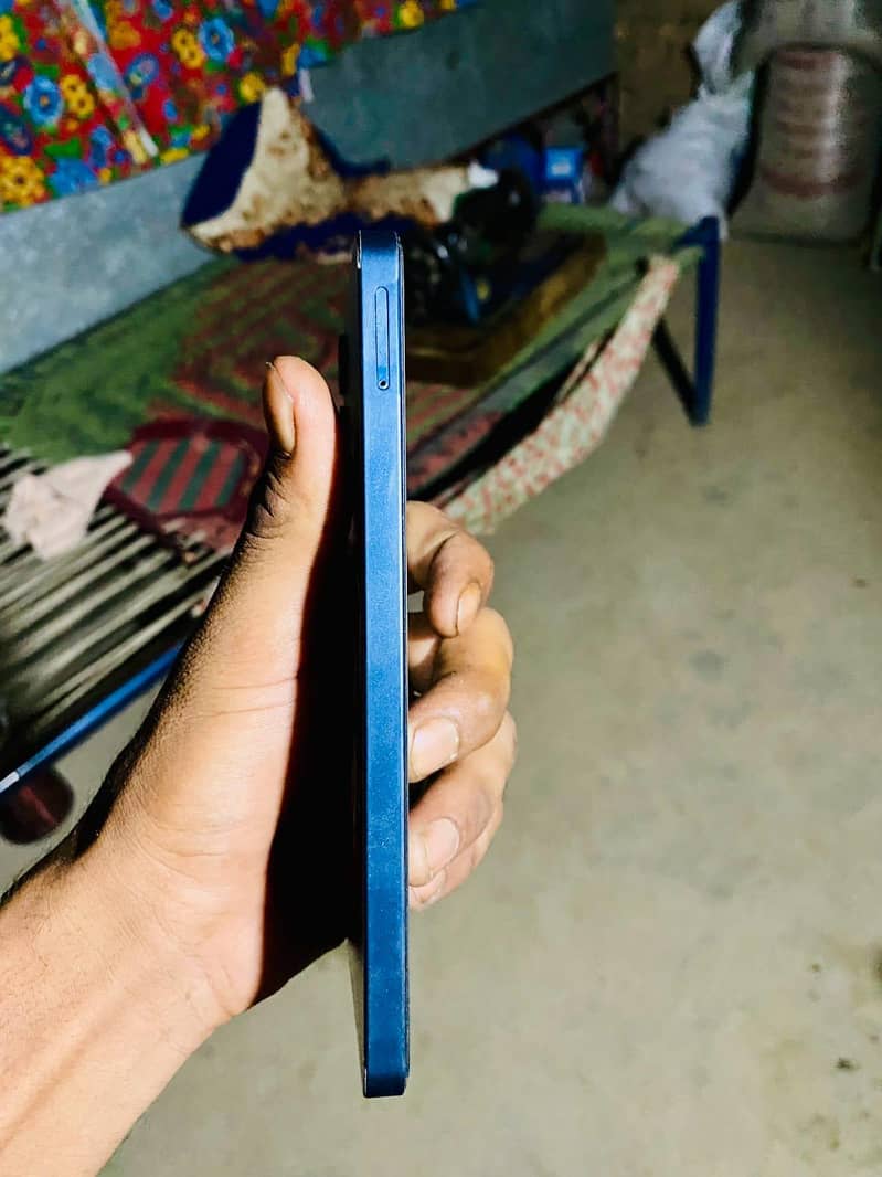 Samsung Mobile A06 complete box 2